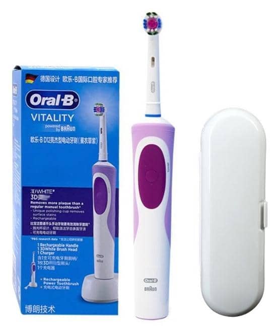 Электрическая зубная щетка Oral-B D12 Vitality с дорожным кейсом Violet